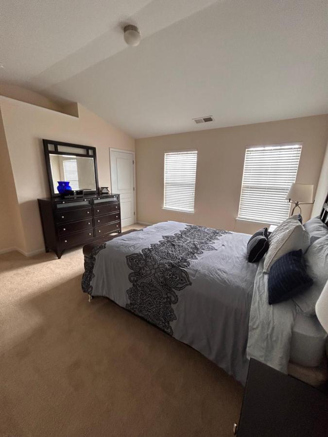 Cute And Cozy 5 Min From Carowinds Appartamento Charlotte Esterno foto